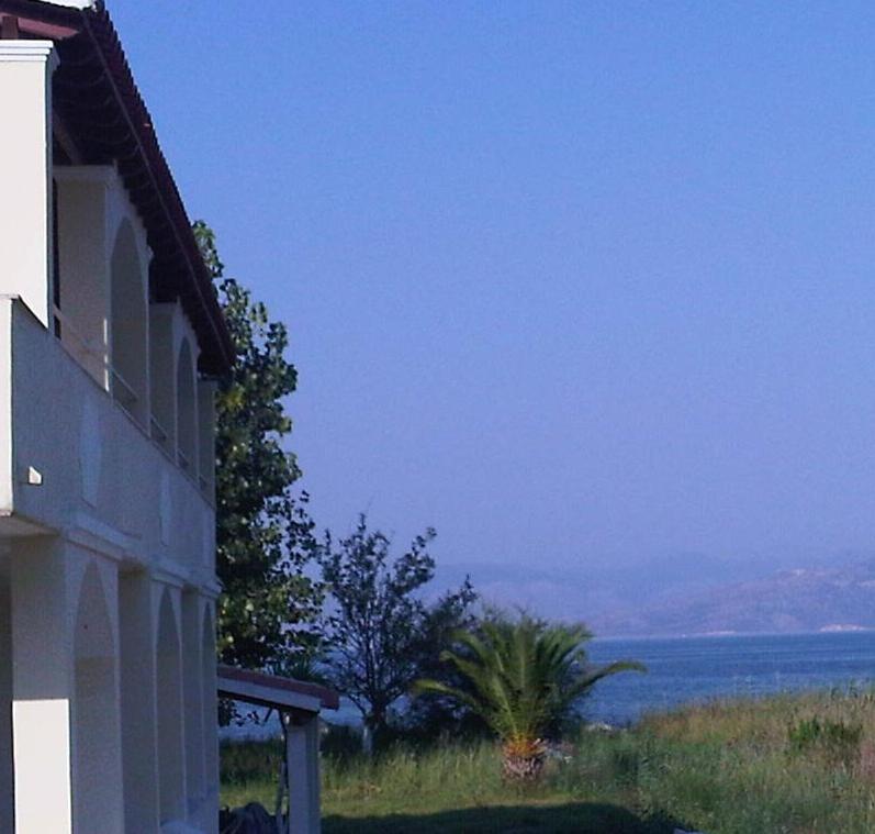 Virginia'S Beachfront Apartments 카보스 외부 사진